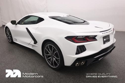 Arctic White 2026 Chevrolet Corvette Stingray w/2LT