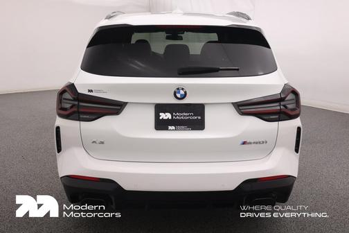 Mineral White Metallic 2024 BMW X3 M40i