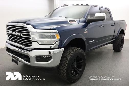 2022 RAM 2500 Laramie Crew Cab 4x4 6'4' Box
