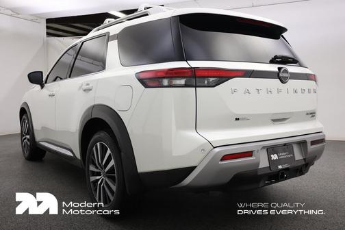 2022 Nissan Pathfinder Platinum 4WD