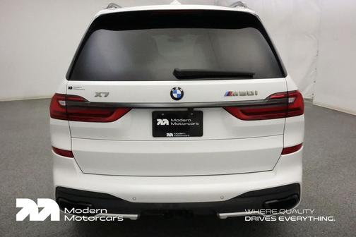 2022 BMW X7 M50i