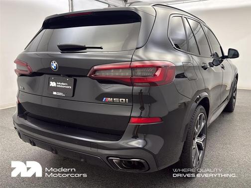 2022 BMW X5 M50i
