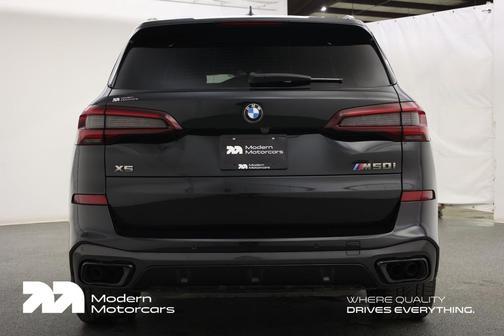 2022 BMW X5 M50i