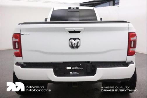 2024 RAM 3500 Laramie Crew Cab 4x4 8' Box