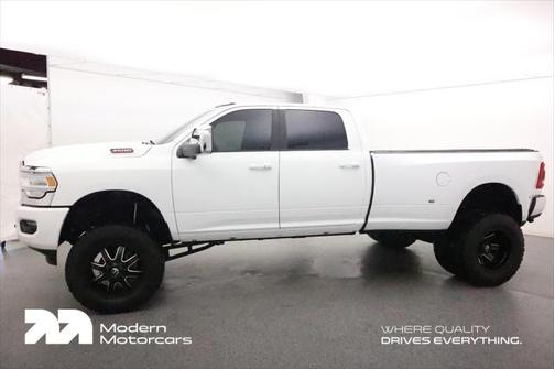 2024 RAM 3500 Laramie Crew Cab 4x4 8' Box