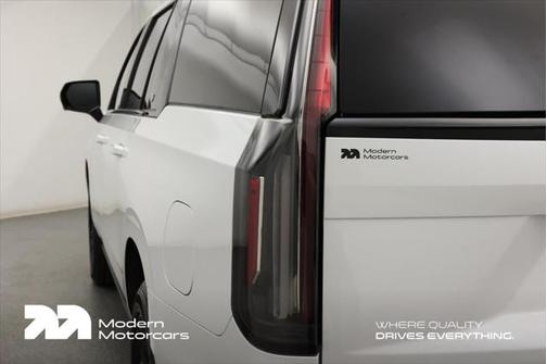 2023 Cadillac Escalade ESV Sport Platinum