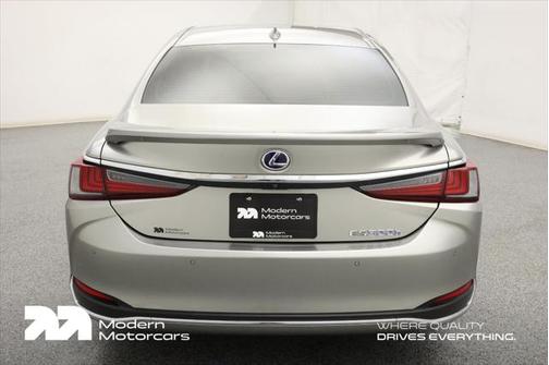 2021 Lexus ES 300h Luxury