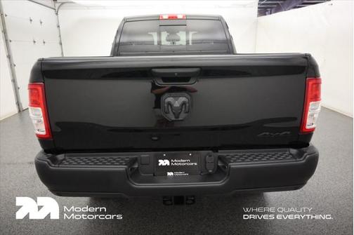2024 RAM 2500 Tradesman Crew Cab 4x4 6'4' Box
