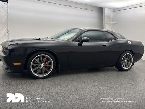 2009 Dodge Challenger SRT8