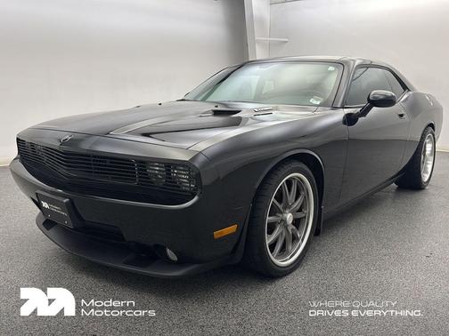 2009 Dodge Challenger SRT8
