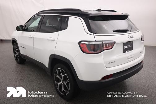 Bright White Clearcoat 2025 Jeep Compass Limited