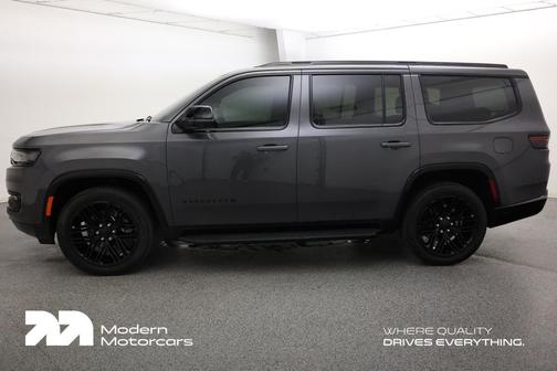 Baltic Gray Metallic Clearcoat 2024 Jeep Wagoneer Series II Carbide 4x4