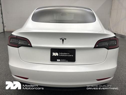 2022 Tesla Model 3 Standard Range