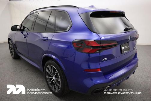 2025 BMW X5 M60i