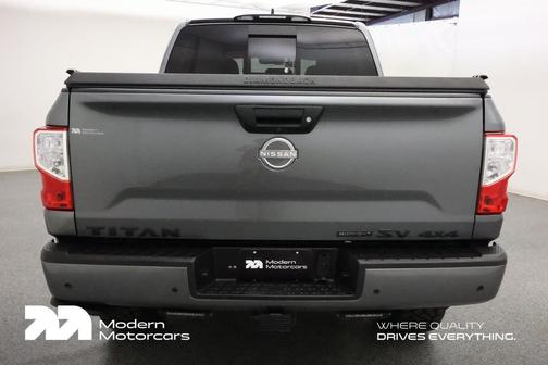 2023 Nissan Titan SV