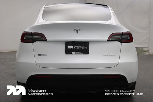 2024 Tesla Model Y Long Range Dual Motor All-Wheel Drive