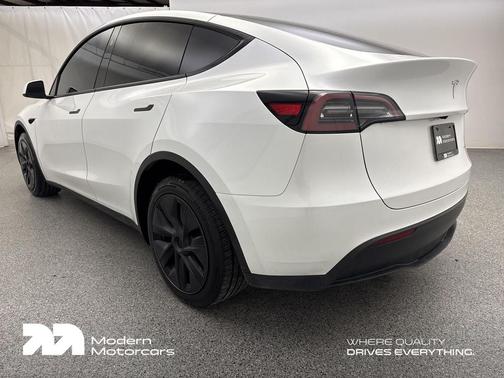 2024 Tesla Model Y Long Range Dual Motor All-Wheel Drive