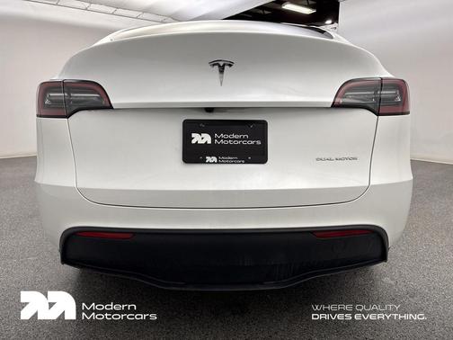 2024 Tesla Model Y Long Range Dual Motor All-Wheel Drive