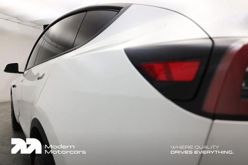 2024 Tesla Model Y Long Range Dual Motor All-Wheel Drive