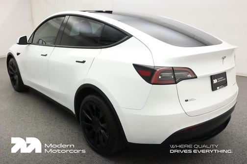 2022 Tesla Model Y Long Range Dual Motor All-Wheel Drive