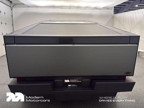 2024 Tesla Cybertruck Cyberbeast