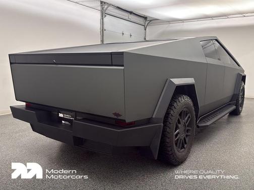 2024 Tesla Cybertruck Cyberbeast