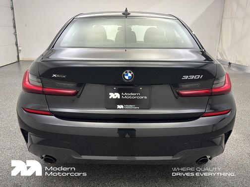 2022 BMW 330 xDrive