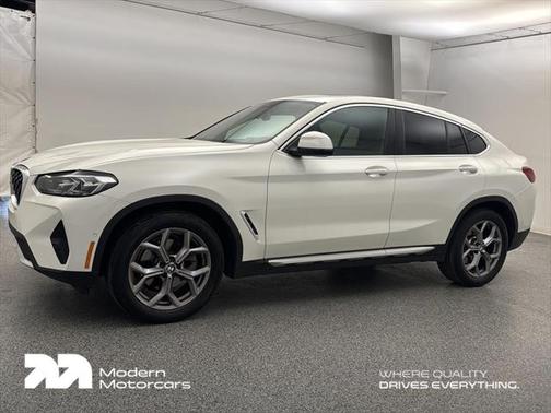 2024 BMW X4 xDrive30i