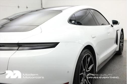 2022 Porsche Taycan Taycan (MY22)