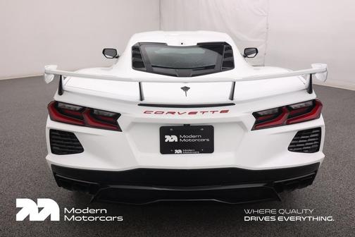 Arctic White 2024 Chevrolet Corvette Stingray w/1LT