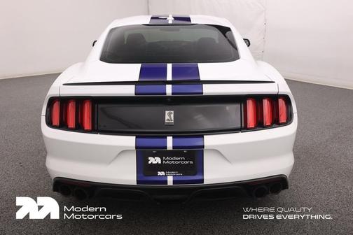 Oxford White 2016 Ford Shelby GT350 Base