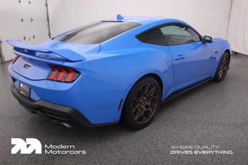 Grabber Blue Metallic 2024 Ford Mustang GT Premium
