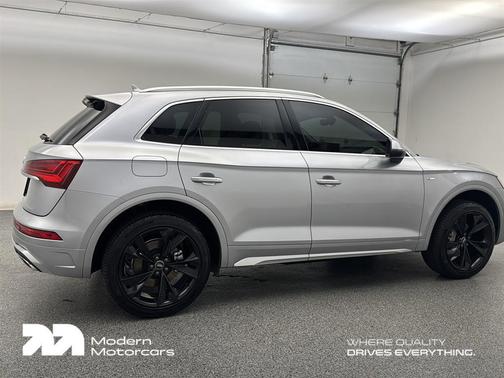 2023 Audi Q5 45 S line Premium