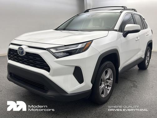 2022 Toyota RAV4 Hybrid XLE