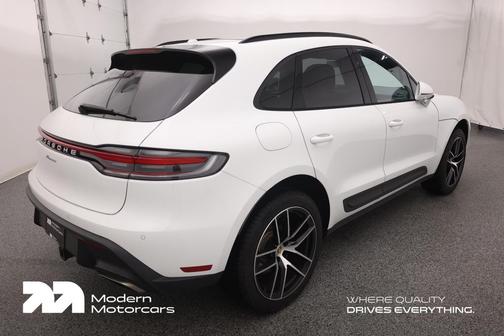 2025 Porsche Macan Macan