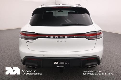 2025 Porsche Macan Macan