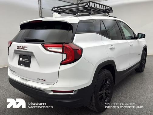 2024 GMC Terrain AWD AT4