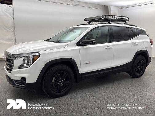 2024 GMC Terrain AWD AT4