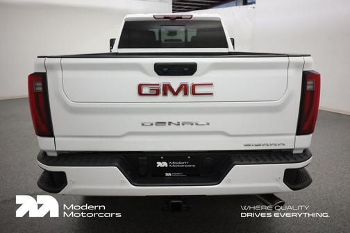 2024 GMC Sierra 2500 Denali