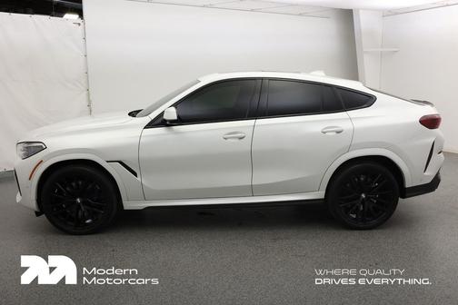 2022 BMW X6 M50i