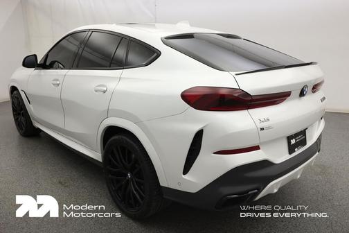 2022 BMW X6 M50i