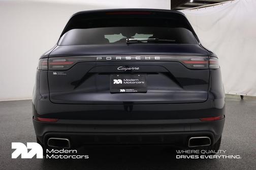 2023 Porsche Cayenne Platinum Edition