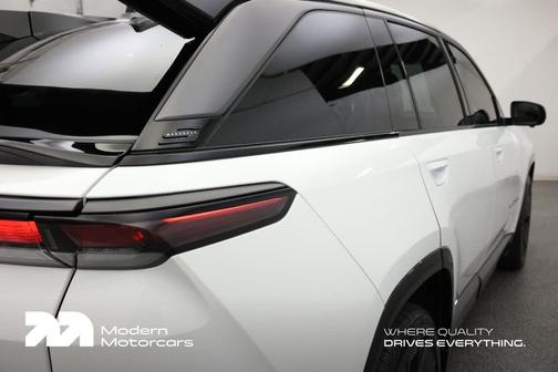 2025 Jeep Wagoneer S Launch Edition