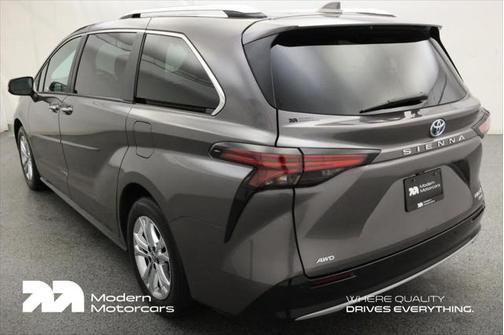 2023 Toyota Sienna Platinum 7 Passenger