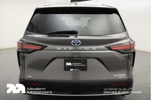 2023 Toyota Sienna Platinum 7 Passenger