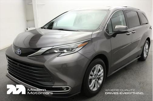 2023 Toyota Sienna Platinum 7 Passenger