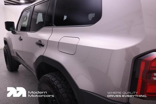 Meteor Shower 2024 Toyota Land Cruiser 1958