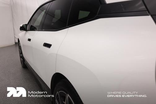 Alpine White 2023 BMW iX M60