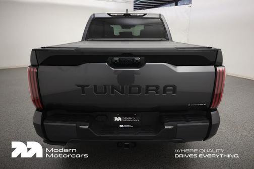 2025 Toyota Tundra Hybrid Platinum