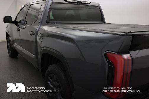 2025 Toyota Tundra Hybrid Platinum